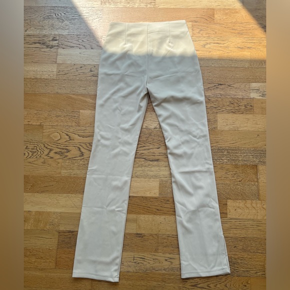 Cream Legging Pants - Picture 3 of 4